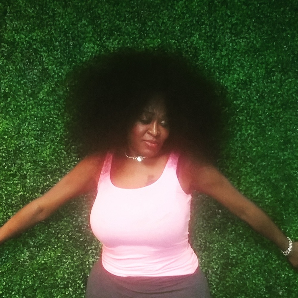 Meet your Posher, Traci